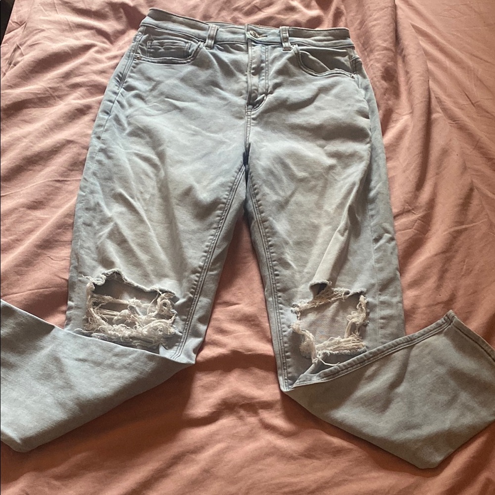 American Eagle Distressed Light Blue Mom Jeans